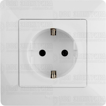 Розетка 1-м СП Valena Life 16А IP2X 250В 2P+E безвинт. клеммы с лицев. панелью механизм бел. Leg 753421